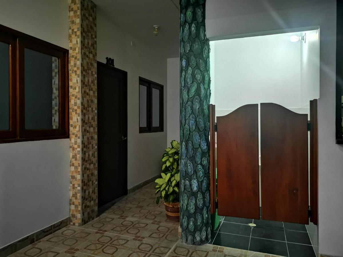 Hotel Paraiso Plaza Puerto Triunfo Exterior photo